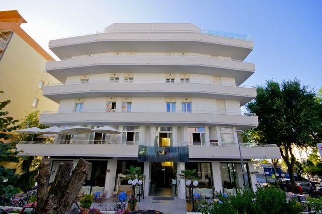 Hotel Aragosta Cattolica Exterior photo